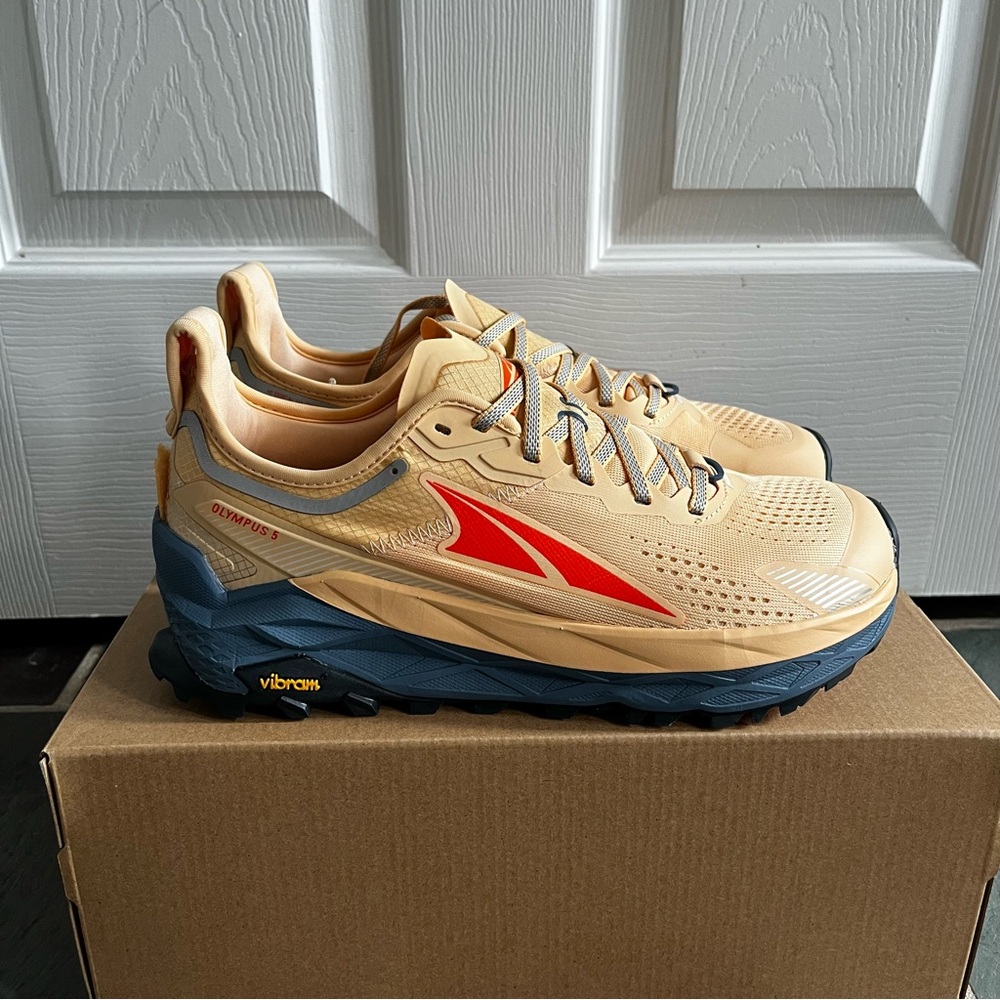 Altra Olympus 5 Men's Trail Running Shoes - size 8.5